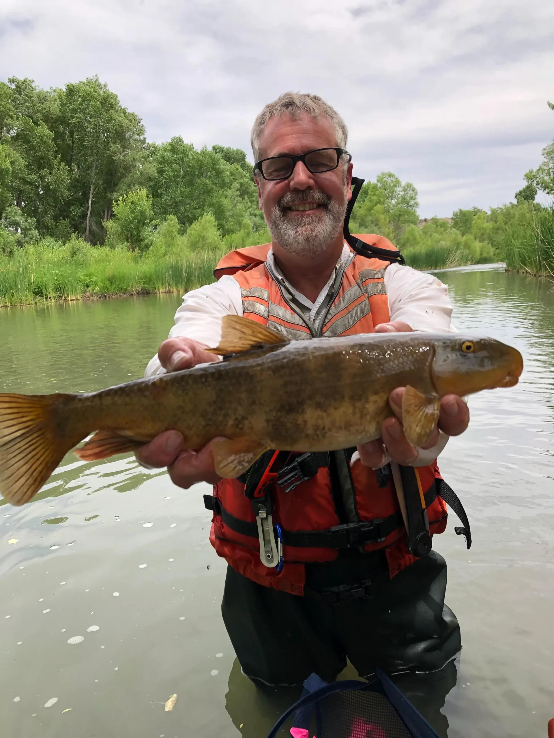 Community Nature Study Series. The Rarest Fish in the World Current Research on Desert Fish Management and Recovery